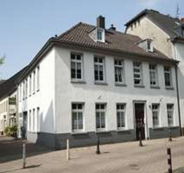 ***Reserviert!!!-Sanierte Wohnung im Dachgeschoss***, 47918 Tönisvorst, Dachgeschosswohnung